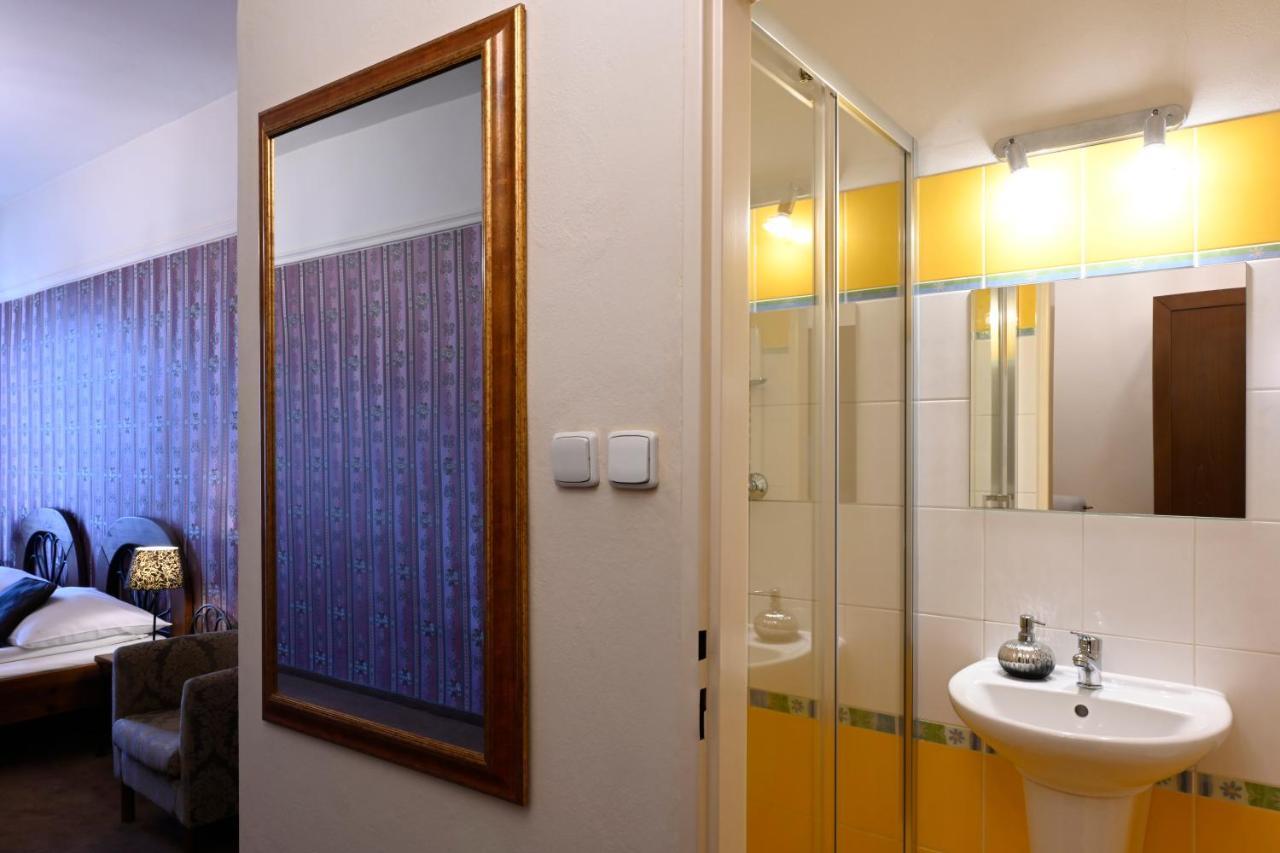 Hotel Boucek Kroměříž المظهر الخارجي الصورة