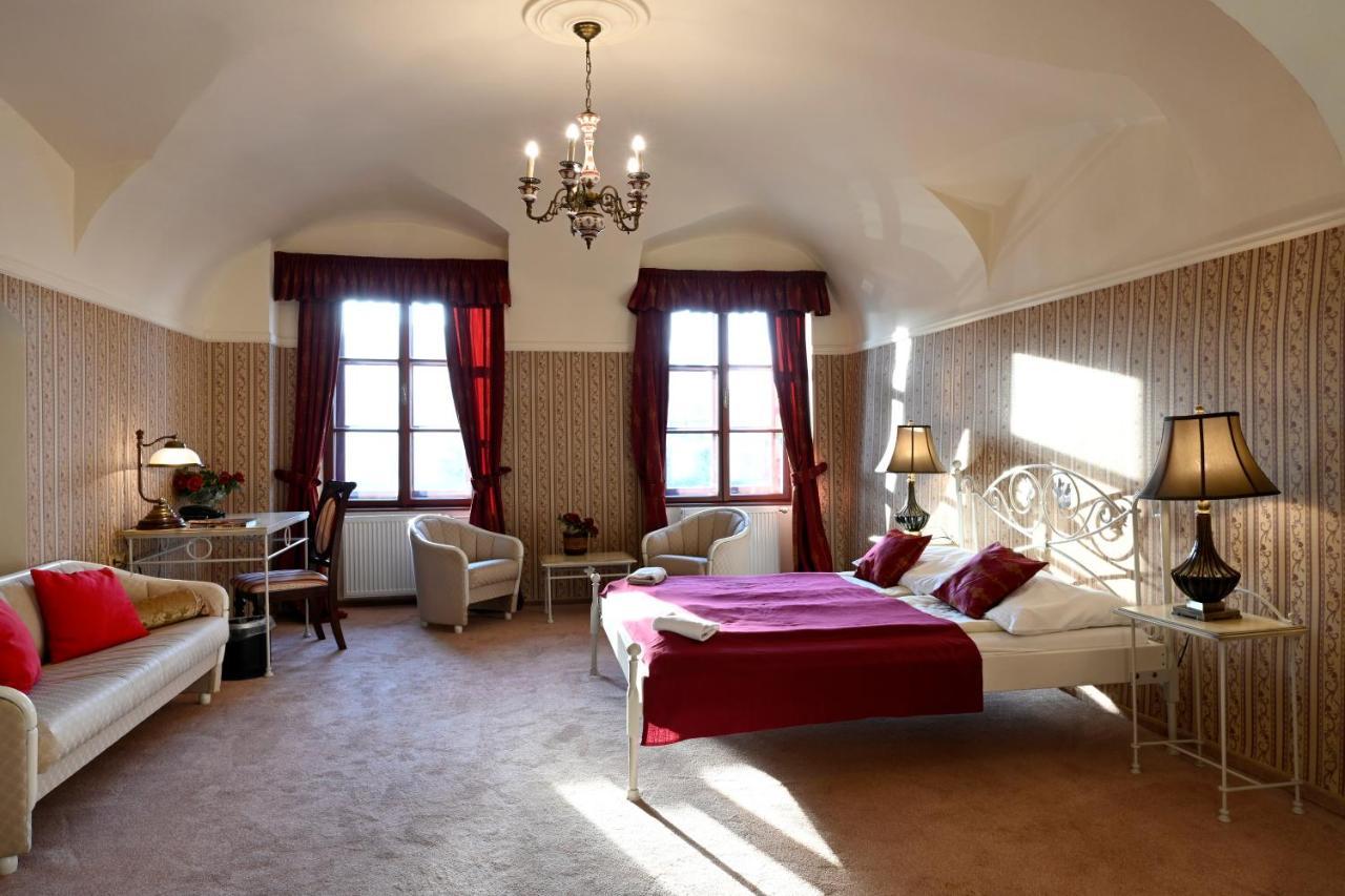Hotel Boucek Kroměříž المظهر الخارجي الصورة