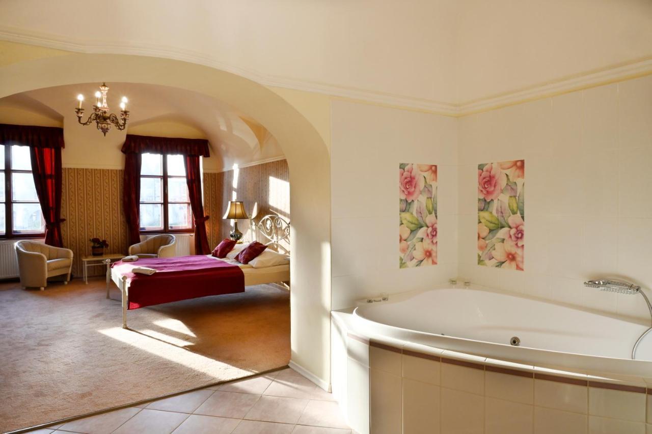 Hotel Boucek Kroměříž المظهر الخارجي الصورة