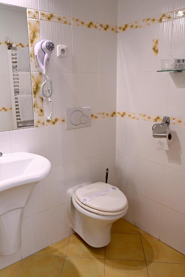 Hotel Boucek Kroměříž المظهر الخارجي الصورة