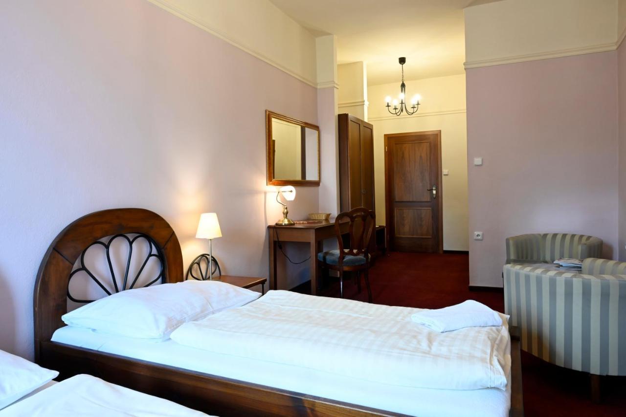 Hotel Boucek Kroměříž المظهر الخارجي الصورة