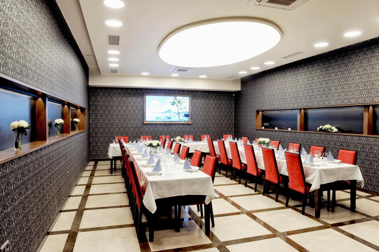 Hotel Boucek Kroměříž المظهر الخارجي الصورة